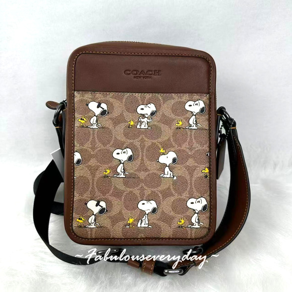 Coach X Peanuts Men's Sullivan Crossbody Bag With Snoopy Print In Tan CBK48 NWT - Picture 1 of 9